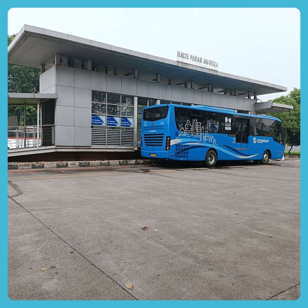 HALTE TRANS JAKARTA HARAPAN INDAH
